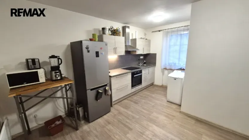 Prodej bytu 2+kk, Loděnice, Pražská, 43 m2