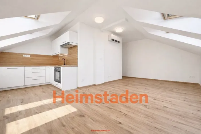 Pronájem bytu 2+kk, Ostrava - Poruba, náměstí Boženy Němcové, 47 m2
