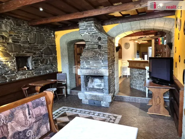 Prodej restaurace, Velešín, náměstí J. V. Kamarýta, 130 m2