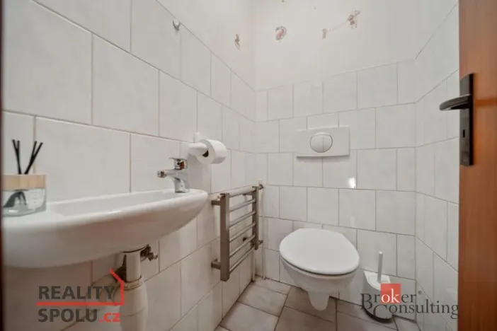 Prodej rodinného domu, Dubenec, 250 m2