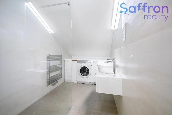 Prodej bytu 6+kk a větší, Dýšina, 17. listopadu, 209 m2