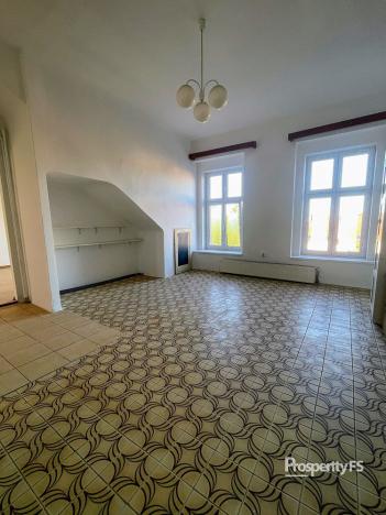 Pronájem bytu 3+1, Unhošť, tř. Dr. Beneše, 114 m2