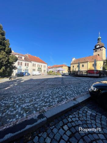 Pronájem bytu 3+1, Unhošť, tř. Dr. Beneše, 114 m2