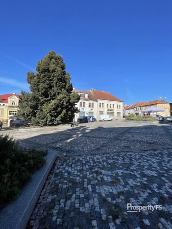 Pronájem bytu 3+1, Unhošť, tř. Dr. Beneše, 114 m2