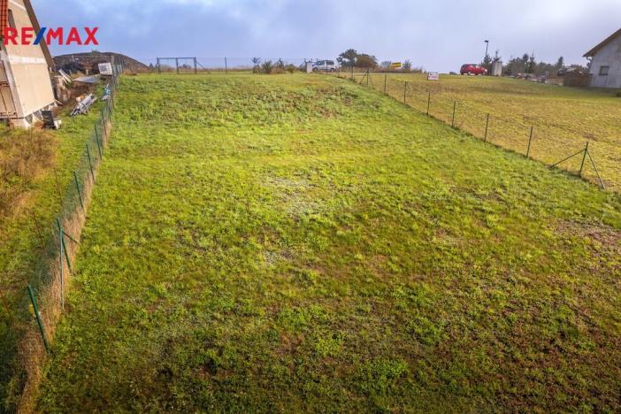 Prodej pozemku pro bydlení, Dobev, 910 m2