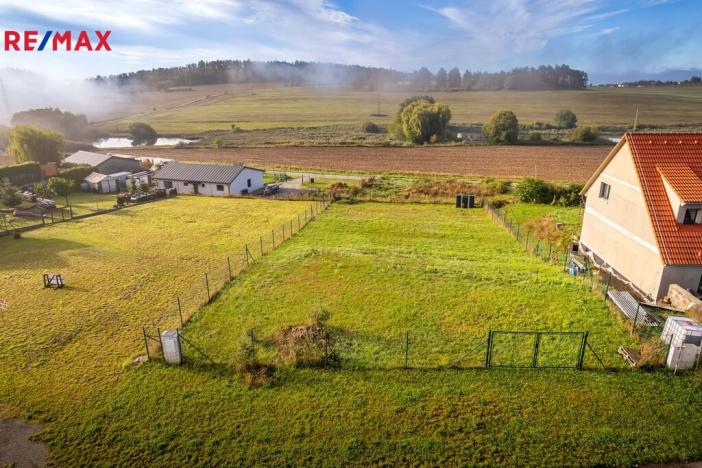 Prodej pozemku pro bydlení, Dobev, 910 m2