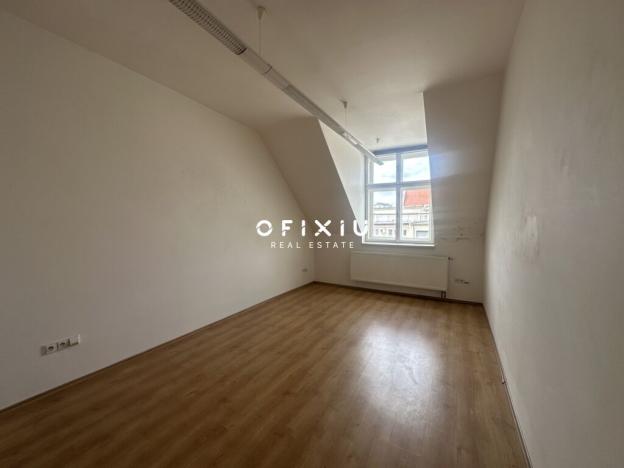 Pronájem kanceláře, Brno, Jakubské náměstí, 16 m2