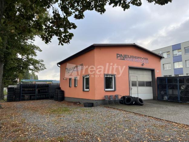 Prodej komerční nemovitosti, Jihlava, Znojemská, 66 m2