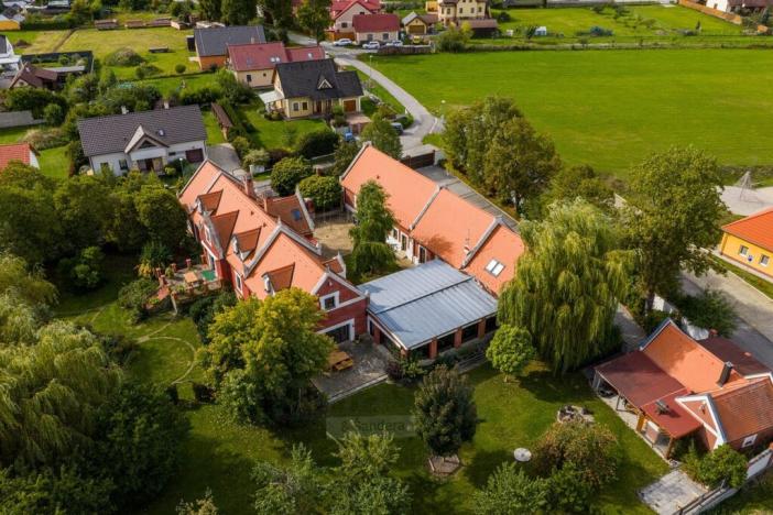 Prodej rodinného domu, Domanín, 717 m2