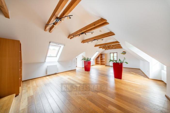 Prodej rodinného domu, Domanín, 717 m2