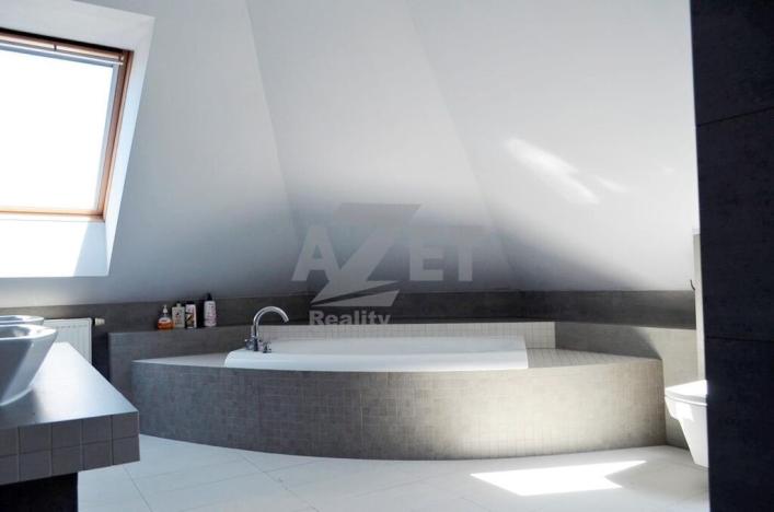 Prodej rodinného domu, Olomouc - Nemilany, 350 m2