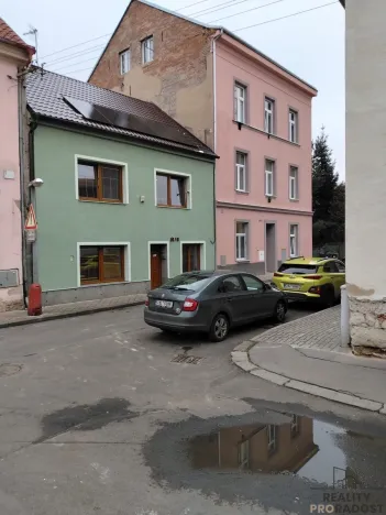 Prodej činžovního domu, Trmice, U Mlýnského potoka, 400 m2