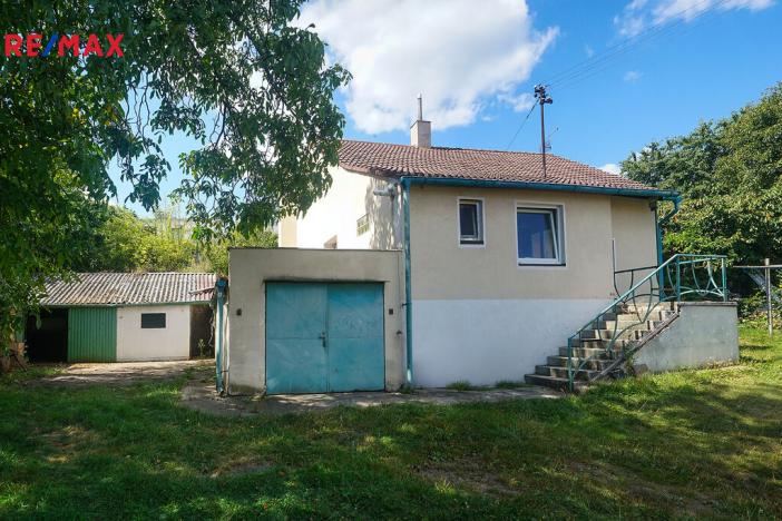 Prodej rodinného domu, Týnec nad Labem, Husova, 68 m2