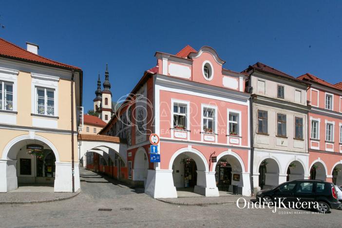 Prodej činžovního domu, Litomyšl - Litomyšl-Město, Smetanovo náměstí, 825 m2