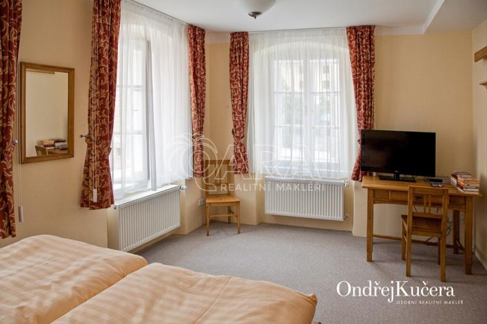 Prodej činžovního domu, Litomyšl - Litomyšl-Město, Smetanovo náměstí, 825 m2