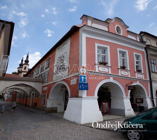 Prodej činžovního domu, Litomyšl - Litomyšl-Město, Smetanovo náměstí, 825 m2