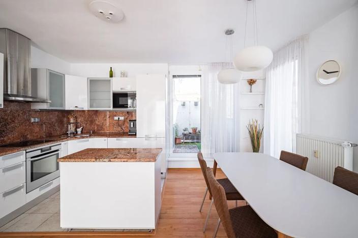 Pronájem bytu 4+kk, Praha - Prosek, Trmická, 103 m2