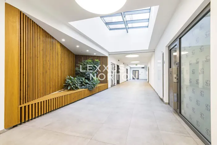 Prodej bytu 2+kk, Praha - Smíchov, Kobrova, 79 m2