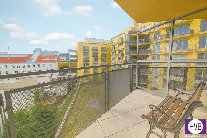 Prodej bytu 3+kk, Praha, Na Harfě, 95 m2