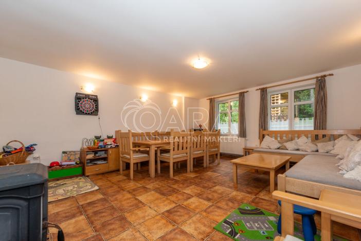 Prodej chalupy, Radvanice, 216 m2