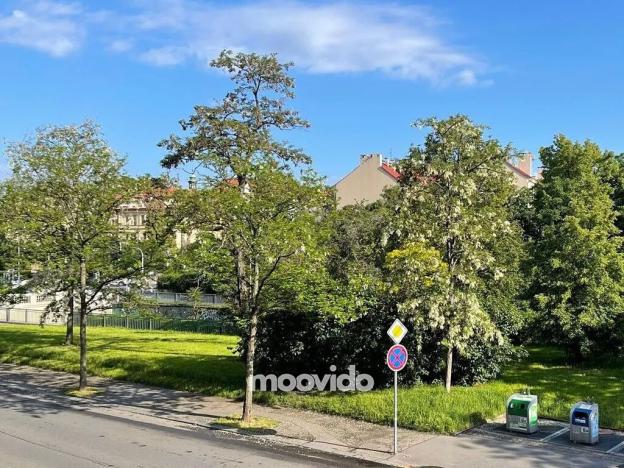 Prodej bytu 3+kk, Praha - Libeň, náměstí Dr. Václava Holého, 81 m2