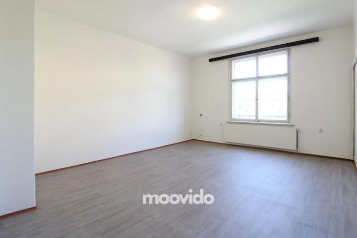 Prodej bytu 3+1, Praha - Libeň, náměstí Dr. Václava Holého, 102 m2