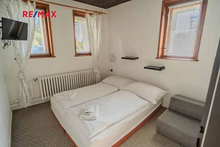 Prodej ubytování, Světlá pod Ještědem, 523 m2
