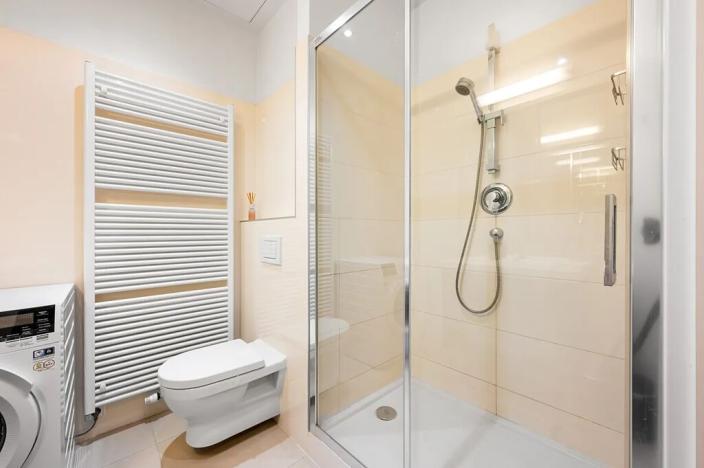 Pronájem bytu 2+kk, Praha - Vršovice, 28. pluku, 54 m2