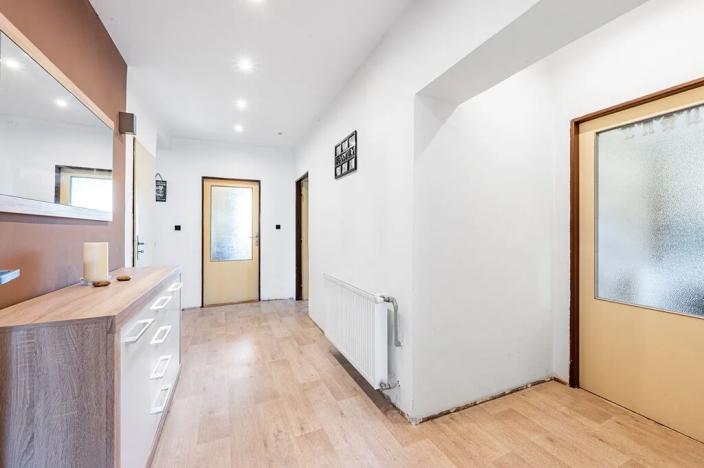 Prodej vícegeneračního domu, Jenštejn, 200 m2