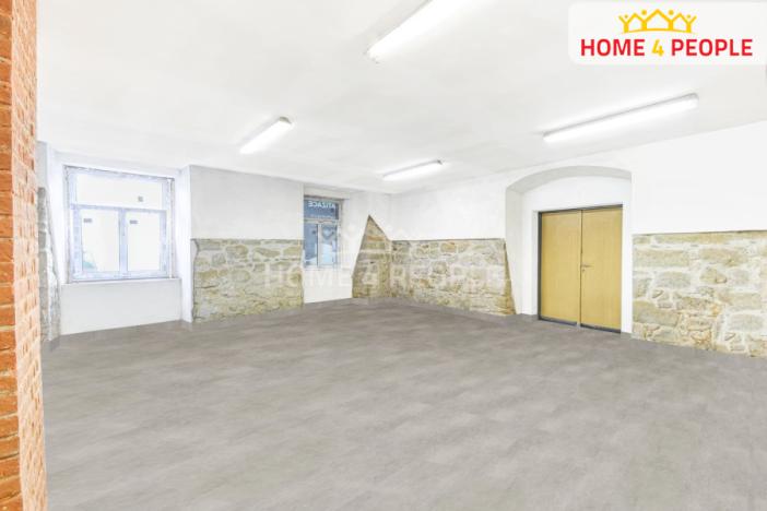 Pronájem obchodního prostoru, Město Touškov, Čemínská, 56 m2