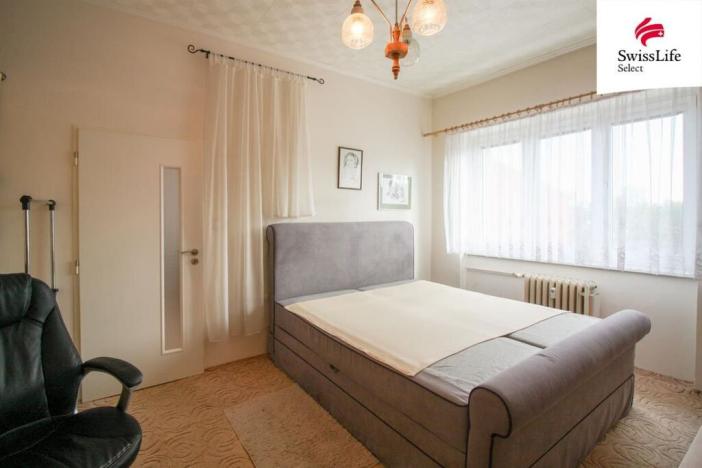 Prodej bytu 2+1, Praha - Kobylisy, Kobyliské náměstí, 65 m2