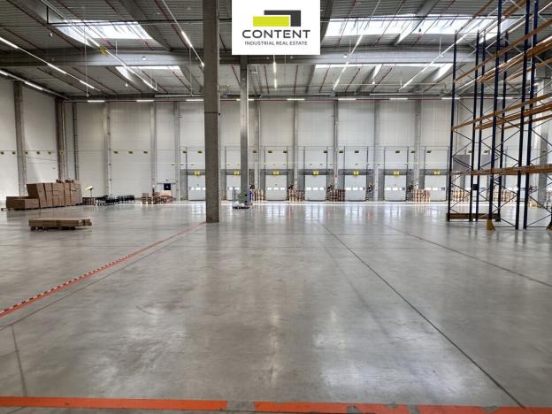 Pronájem výrobních prostor, Brno - Tuřany, Letiště Brno-Tuřany, 13751 m2