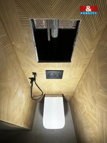 Prodej bytu 3+kk, Dvory, 95 m2