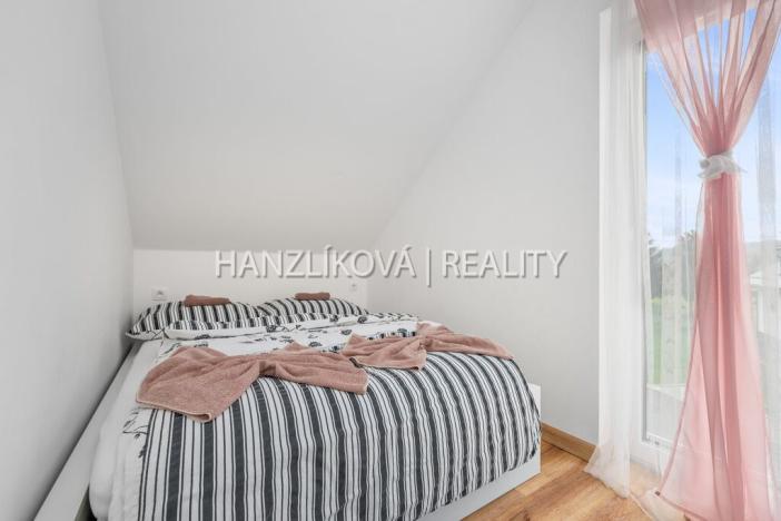 Prodej bytu 3+kk, Černá v Pošumaví, 48 m2