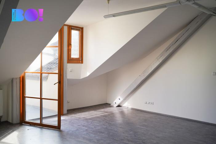 Pronájem kanceláře, Praha, Zubatého, 120 m2