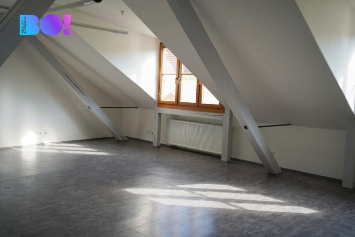 Pronájem kanceláře, Praha, Zubatého, 120 m2