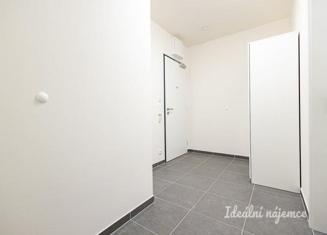 Pronájem bytu 2+kk, Praha - Prosek, Čakovická, 43 m2