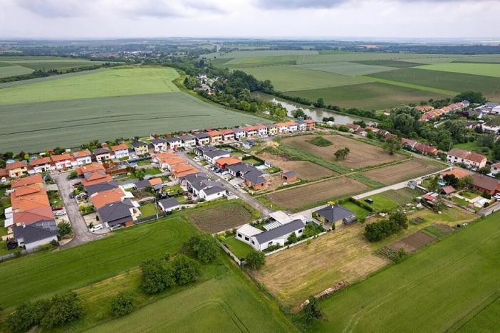 Prodej pozemku pro bydlení, Syrovice, 406 m2