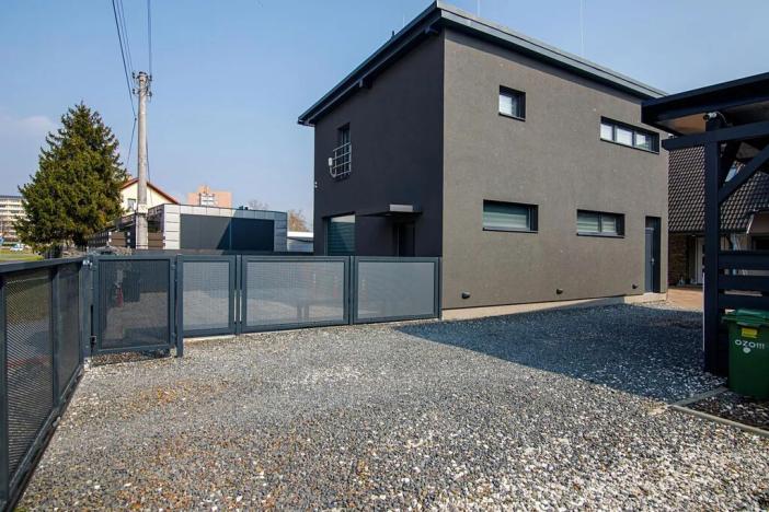 Prodej ubytování, Ostrava, 17. listopadu, 138 m2