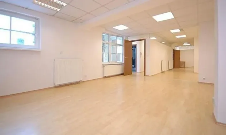 Pronájem kanceláře, Praha - Jinonice, Klikatá, 147 m2