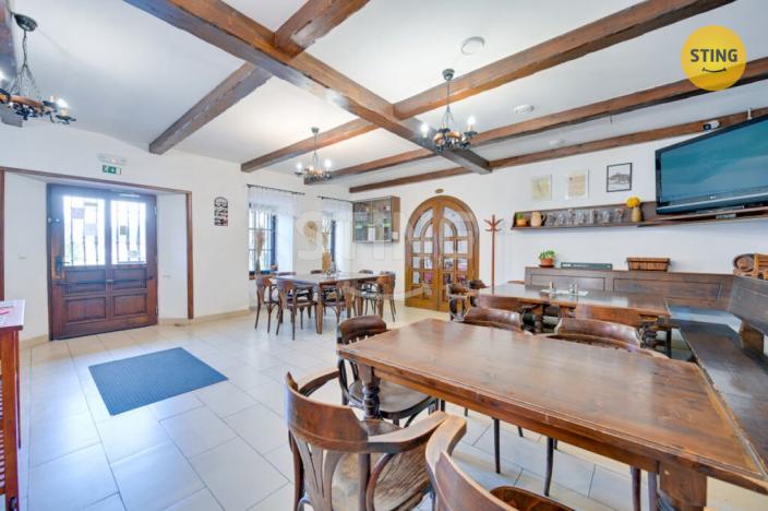 Prodej ubytování, Bouzov, 1023 m2