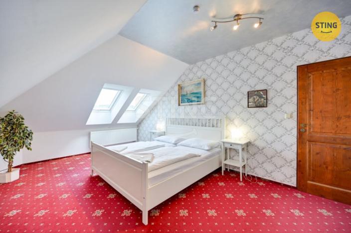 Prodej ubytování, Bouzov, 1023 m2