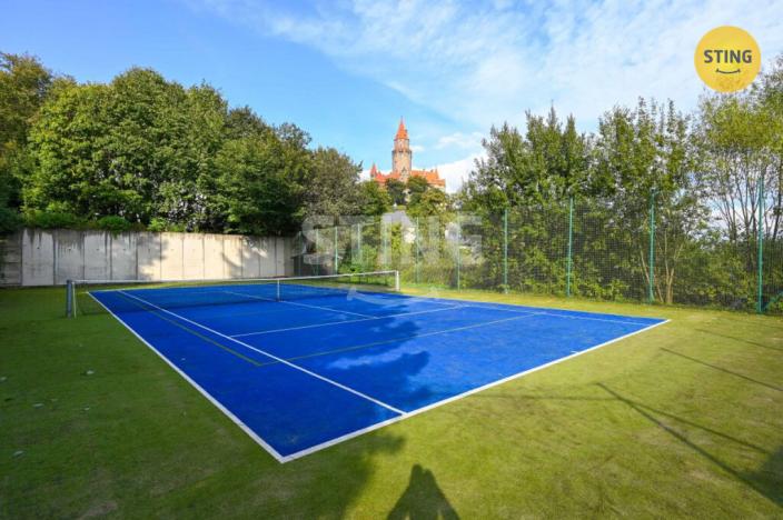 Prodej ubytování, Bouzov, 1023 m2