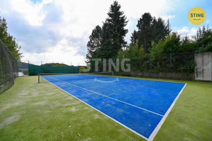 Prodej ubytování, Bouzov, 1023 m2