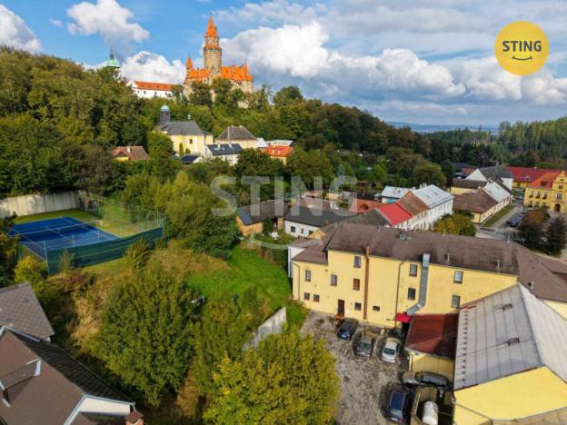 Prodej ubytování, Bouzov, 1023 m2