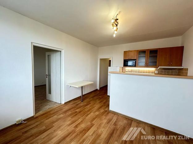 Pronájem bytu 2+kk, Otrokovice, SNP, 38 m2