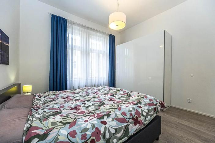 Prodej bytu 2+kk, Praha, Lucemburská, 51 m2
