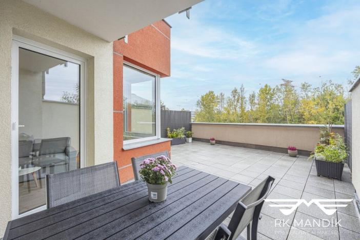 Pronájem bytu 2+kk, Praha - Prosek, Kytlická, 53 m2