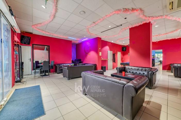 Pronájem restaurace, Aš, 198 m2