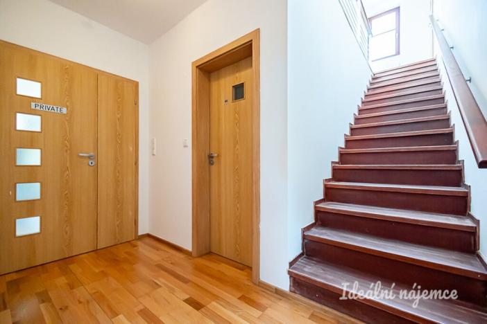 Pronájem rodinného domu, Měšice, Nad Babím dolem, 131 m2